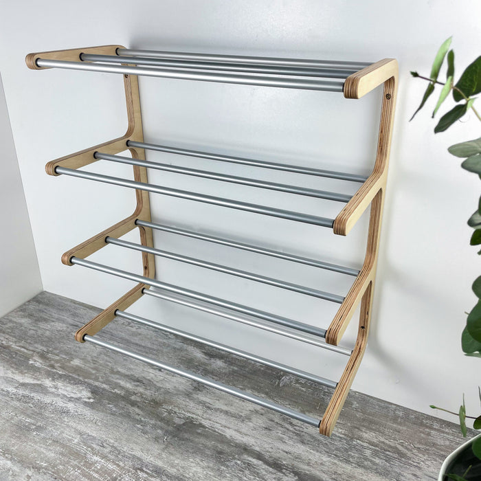 Стильна взуттєва полиця на стіну — натуральна береза та сірий алюміній