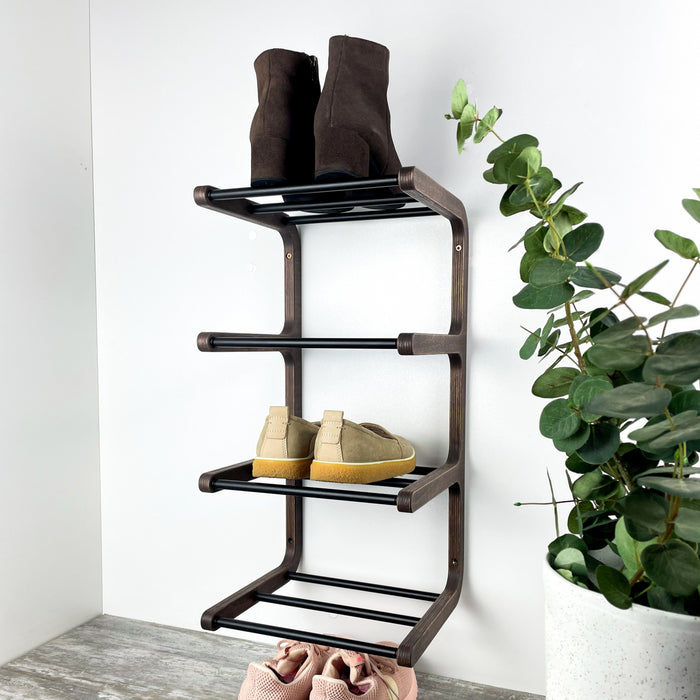 Стильна взуттєва полиця на стіну — натуральна береза та чорний метал