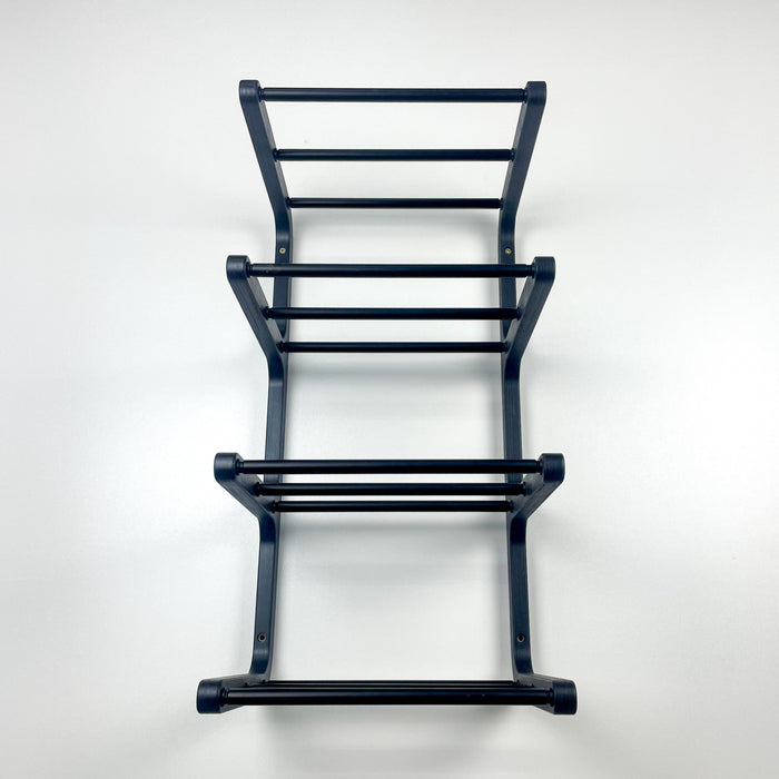 Стильна взуттєва полиця на стіну — натуральна береза та чорний метал