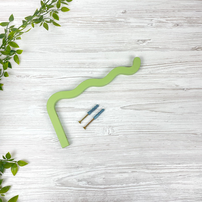 Стильний зелений кронштейн з дерева 30 см х 15 см