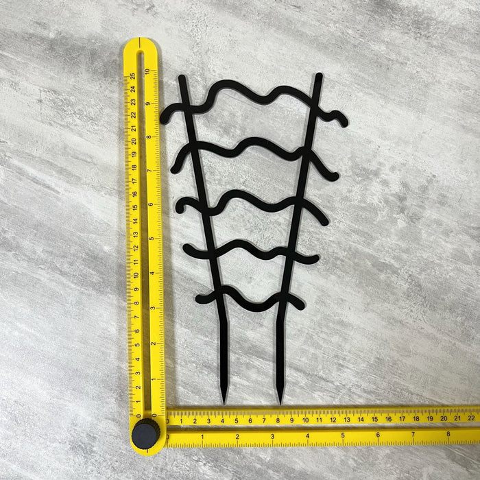 Wavy Houseplant Stake Trellis | Black - Image 3